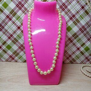 Avon Gold Tone Cream Faux Pearl Necklace Vintage Costume Jewelry #97